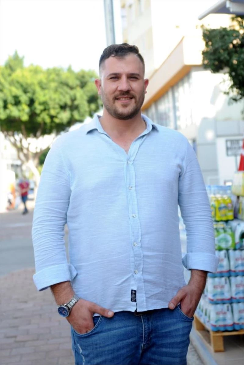 Hırsızlık şüphelilerinin iş yeri sahibince yakalanması güvenlik kamerasında