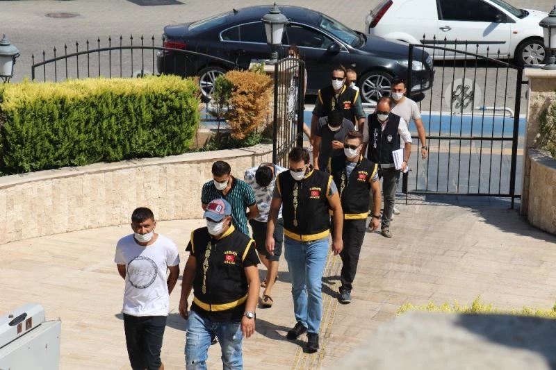 Marmaris’te bankamatik fareleri yakalandı
