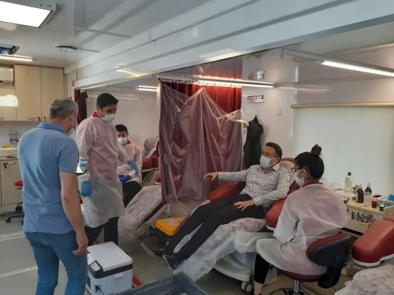 Kaymakam Eligül’den kan bağışına destek
