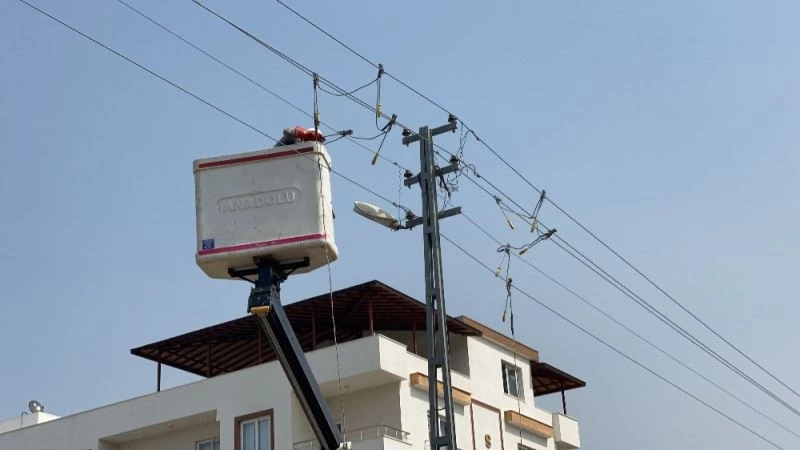 Bahçe sularken akıma kapılarak öldü
