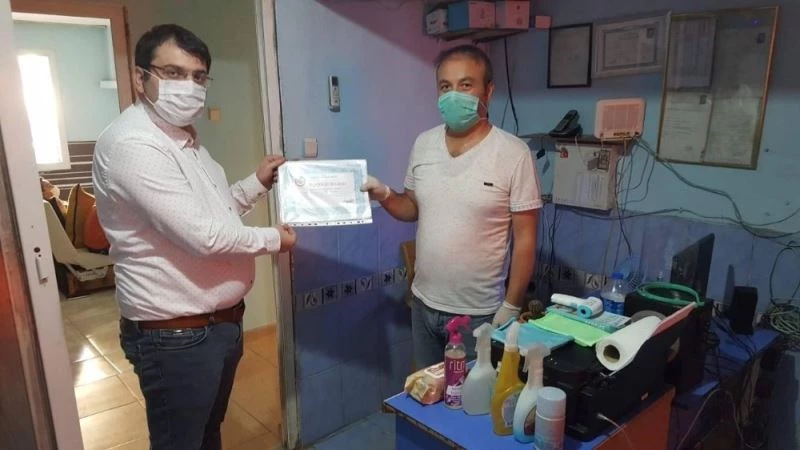 Yoksul öğrencilere kucak açtı
