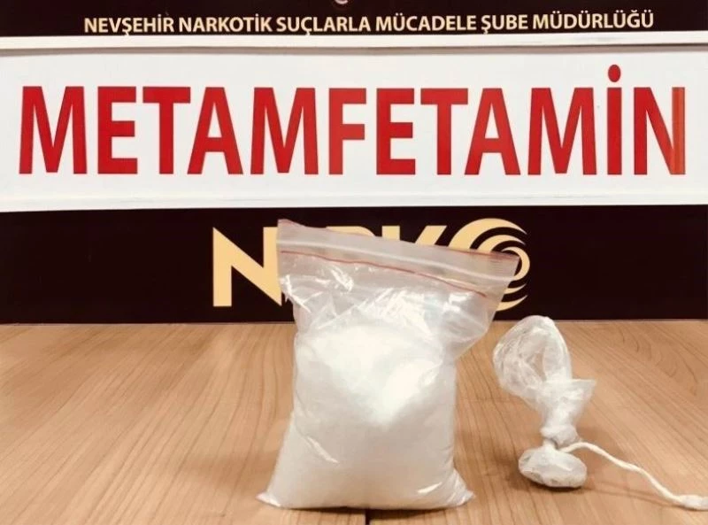 Zehir taciri, narkotik köpeğinden kaçamadı
