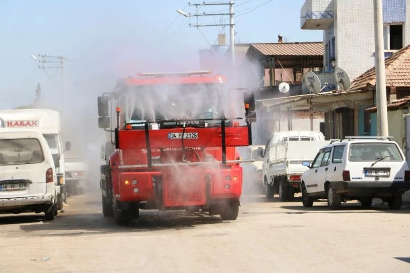 Büyükşehir Acarlar’da dezenfekte çalışması yaptı
