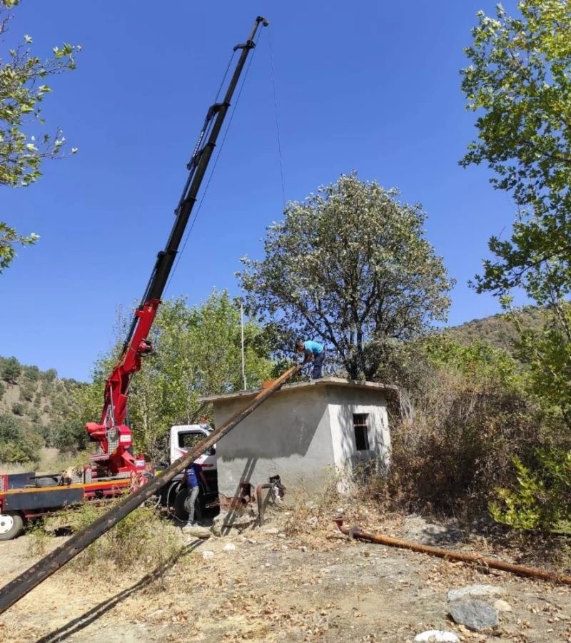 Büyükşehir, Malkoca Mahallesi çiftçisinin su sorununu çözdü
