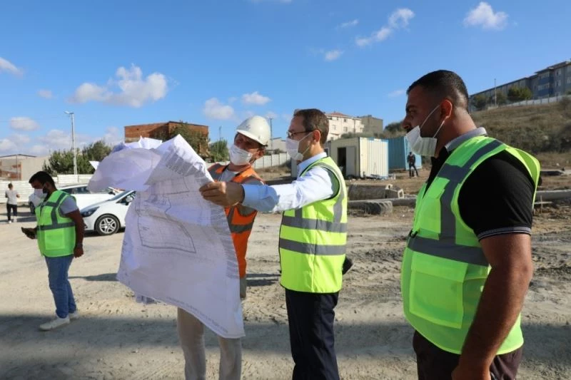 Başkan Kartoğlu’ndan Şahintepe’ye iki okul müjdesi
