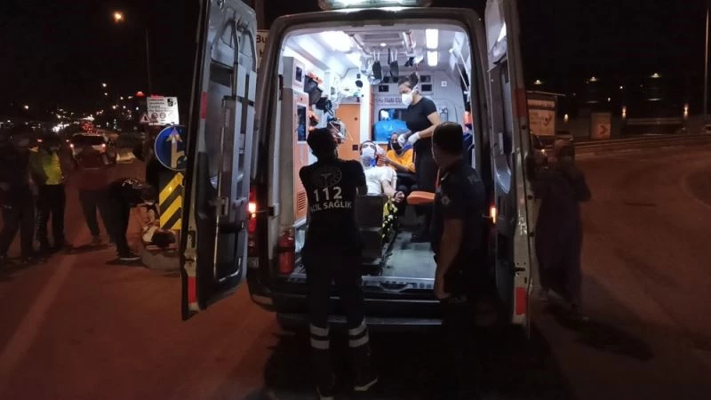 Düz yolda ters döndü
