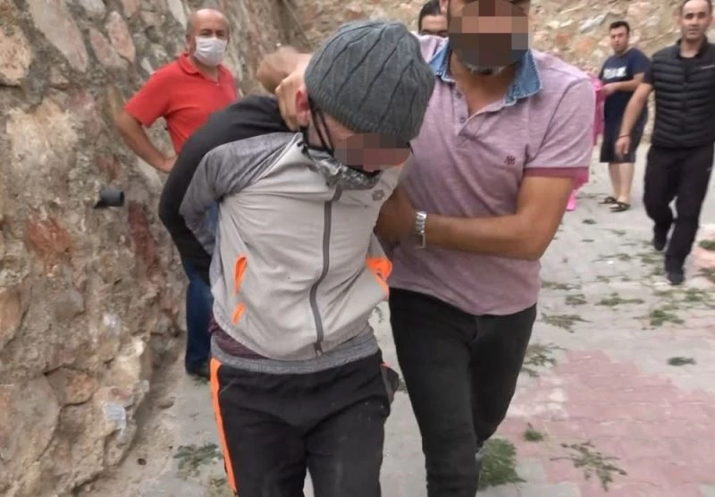 Saklandığı apartmanda çığlıklar üzerine yakalanan hırsız tutuklandı
