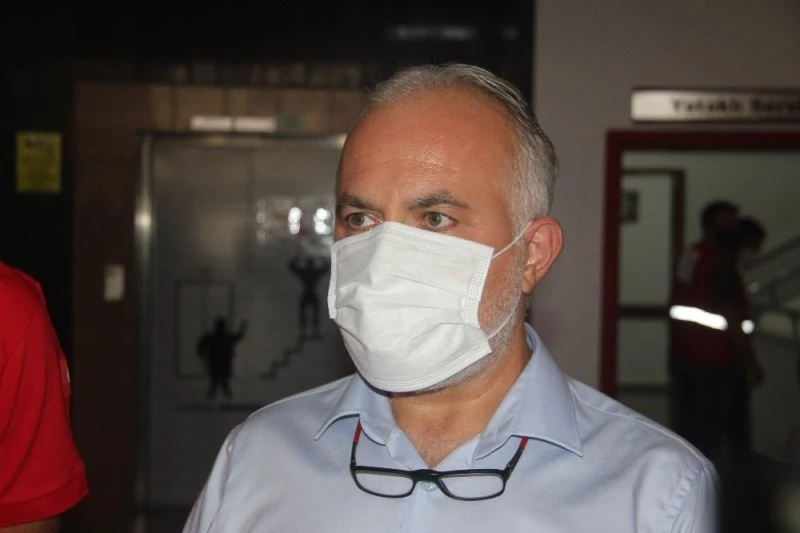 Kızılay Genel Başkanı Kınık yaralıları ziyaret etti
