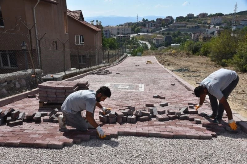 Kuruçeşme Hatipköy’e yeni parke yol
