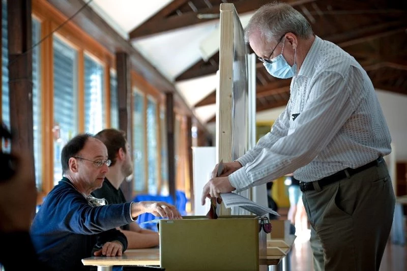 Almanya’daki yerel seçimlerin kazananı Merkel’in partisi oldu
