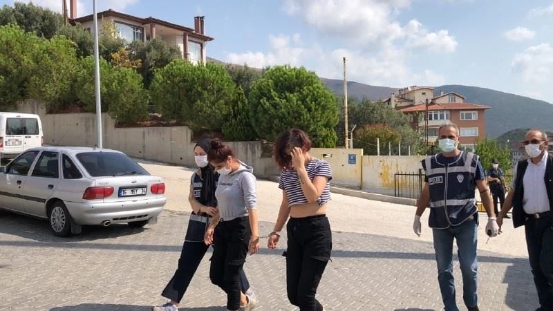 Aşk tuzaklı soygun
