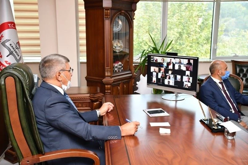 Vali Gürel, VKS üzerinden Zümre Kurul Toplantısı’na katıldı
