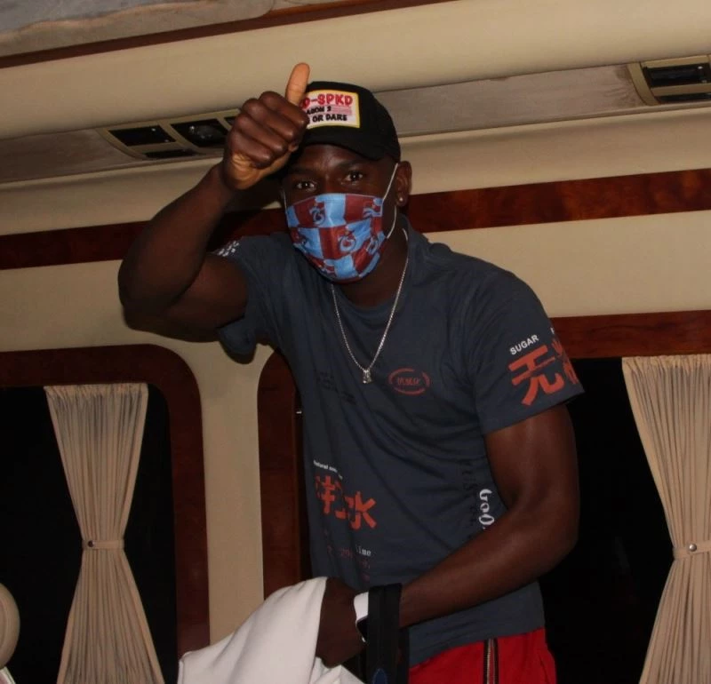 Benik Afobe, Trabzon’a geldi
