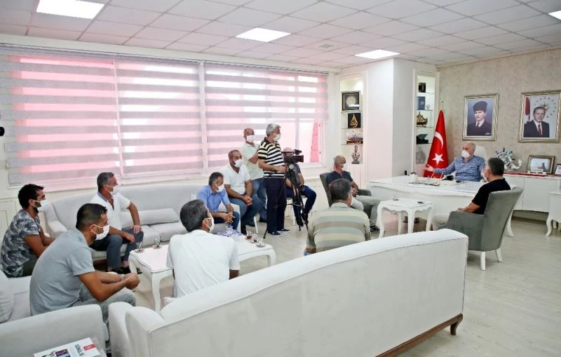 Belediyeden çıkışları verilen 10 personelin işe iadeleri yapıldı
