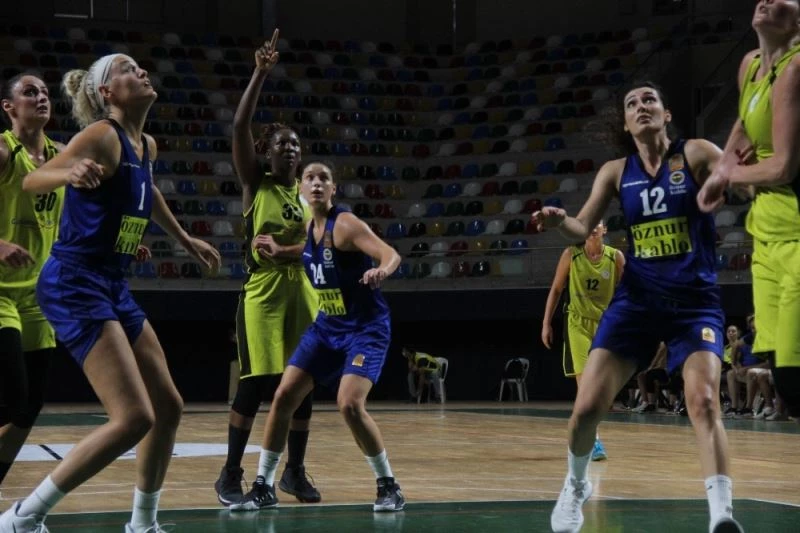 1. Leyla Atakan Cup: İzmit Belediyespor: 52 - Fenerbahçe Öznur Kablo: 49
