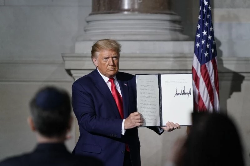 Trump’ın İran ile silah ticareti yapanlara yaptırım planladığı iddiası
