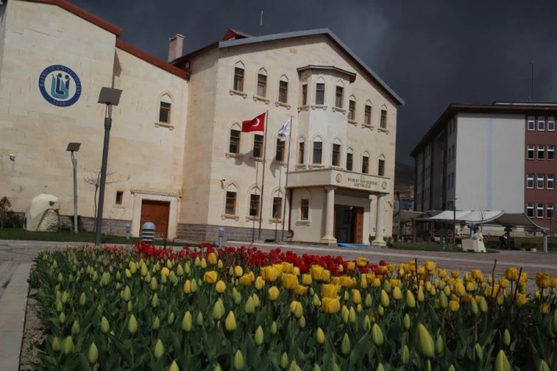 Bayburt Üniversitesi, YÖKAK Memnuniyet Anketinde birçok üniversiteyi geride bıraktı
