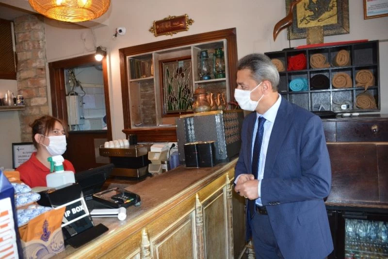 Vali Karaömeroğlu’ndan Sinoplulara ’komşu ve akraba ziyareti’ uyarısı
