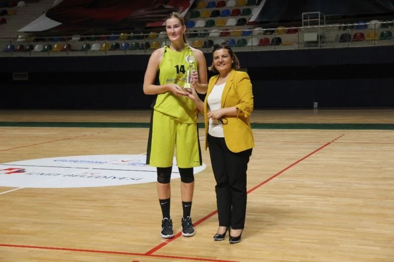 Başkan Hürriyet: Leyla Hanım hatırasına düzenlediğimiz bu turnuva çok kıymetli
