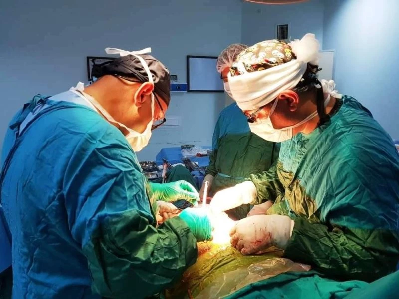 Karnından çıkanlar doktorları bile şaşırttı
