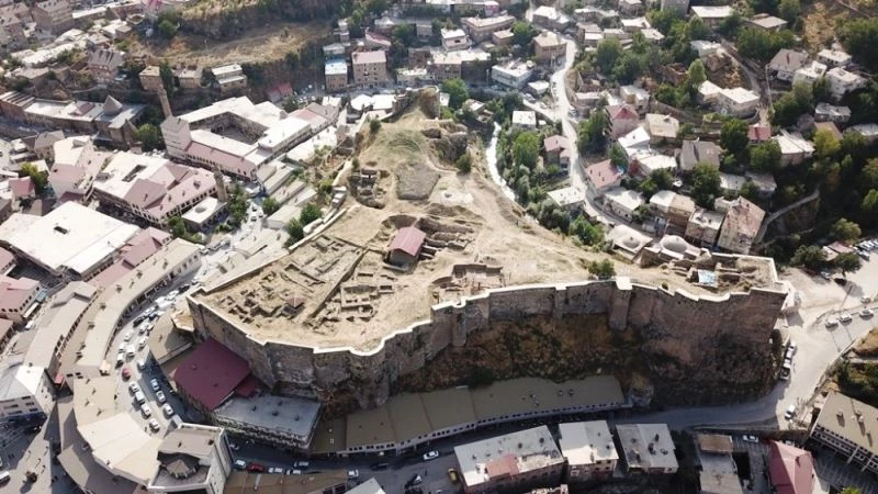 Bitlis Kalesi’nde Bizans ve Osmanlı dönemine ait bulgular bulundu
