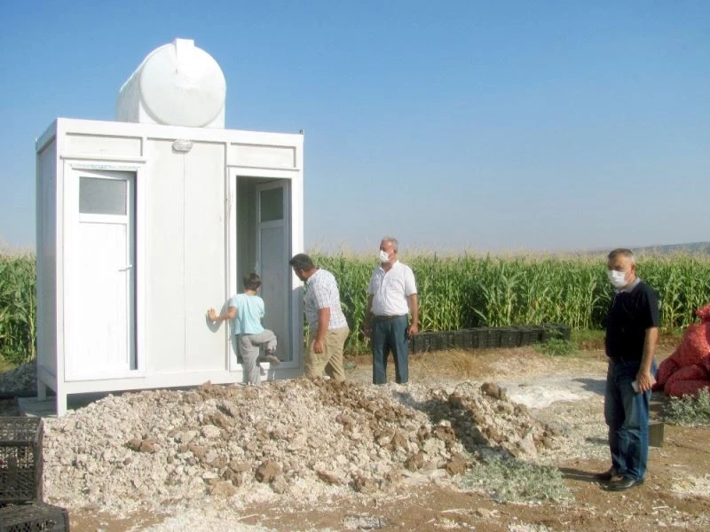 Araban ovasındaki mevsimlik tarım işçilerine konteyner
