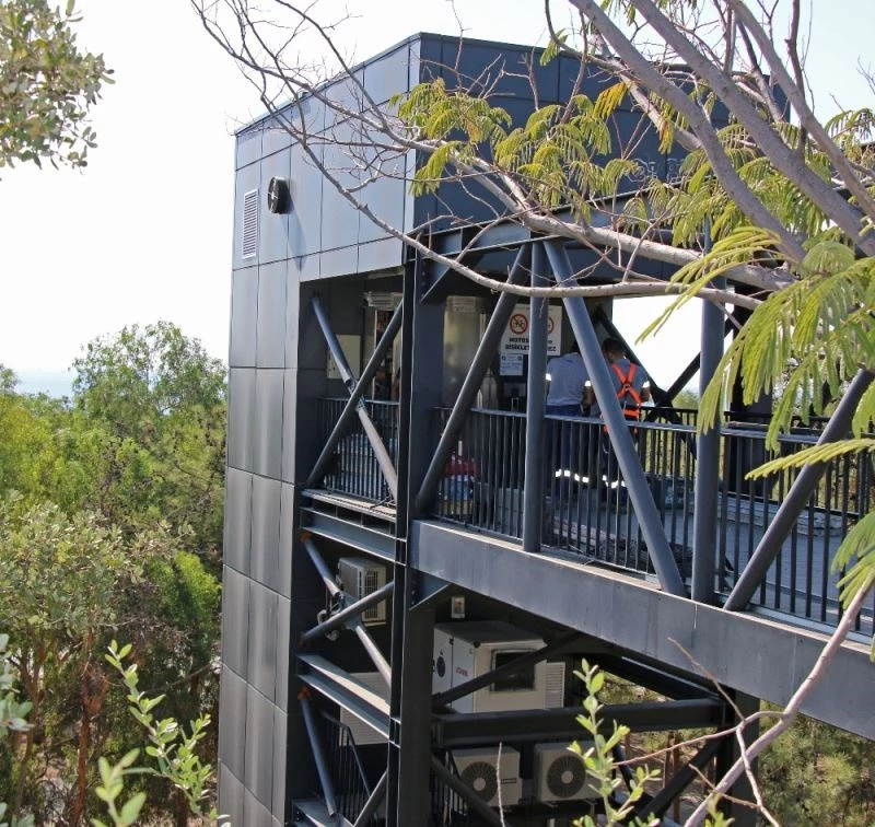 Büyükşehir’den panoramik asansörlere kapsamlı bakım
