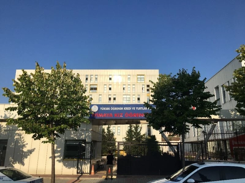 Enes Batur’un KYK’daki karantina süreci devam ediyor
