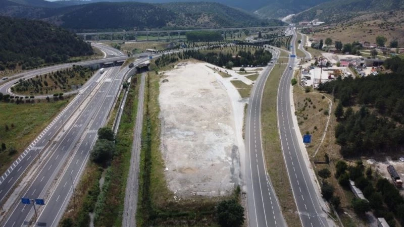 Aday sürücüler pist alanından şikayetçi
