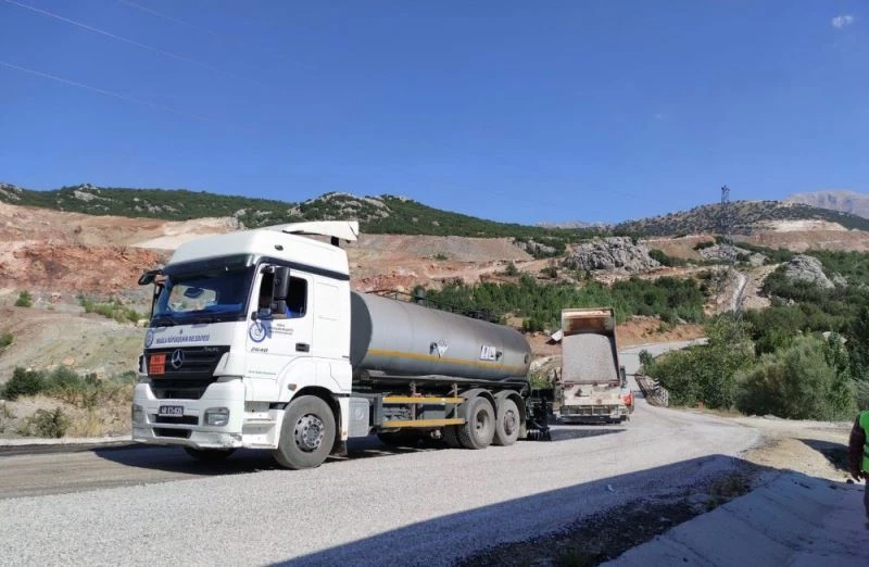 Karaağaç’ta yol çalışması başladı
