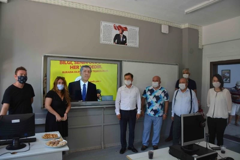 Ortaca’da interneti olmayana EBA destek noktaları kuruldu
