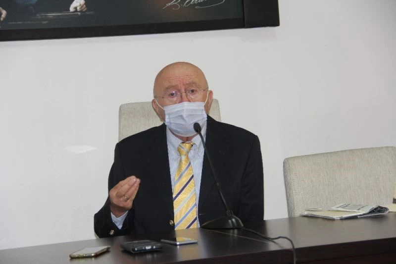 Kent Konsayı Başkanı ‘maskenizi takın’ diye yalvardı
