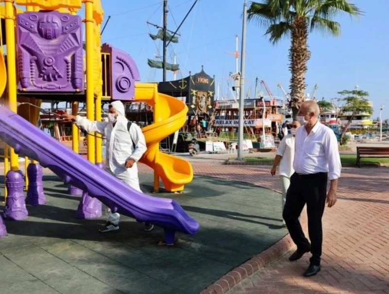 Başkan Atabay, Didim’de virüslere karşı savaş başlattı
