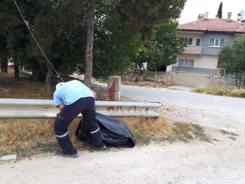 Belediyeden kent genelinde mıntıka temizliği
