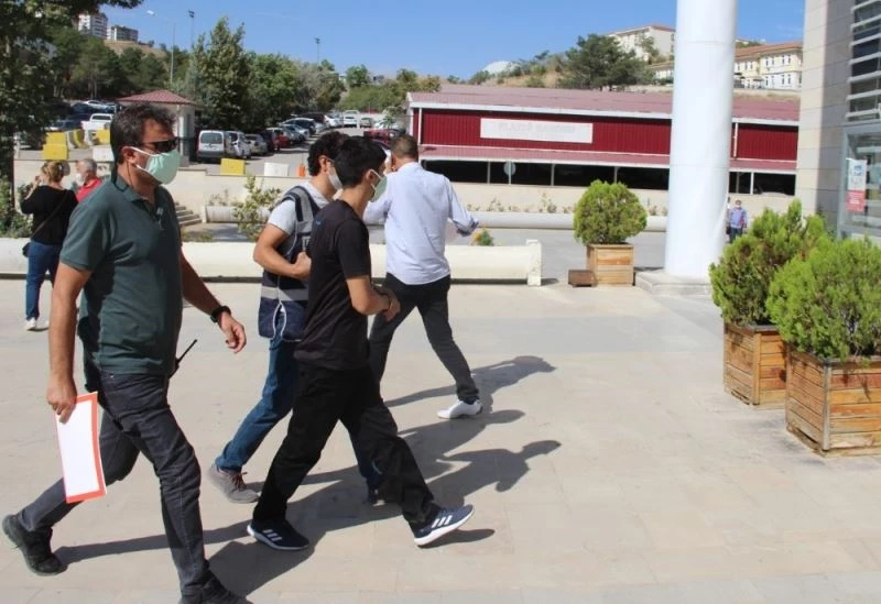 Hırsız, önce güvenlik kamarasına sonra polise yakalandı
