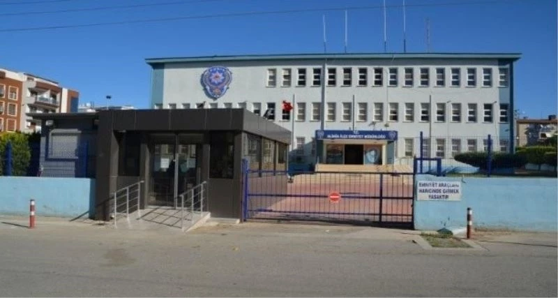 İzmir’de tırnakçılık yapan 4 zanlı yakalandı
