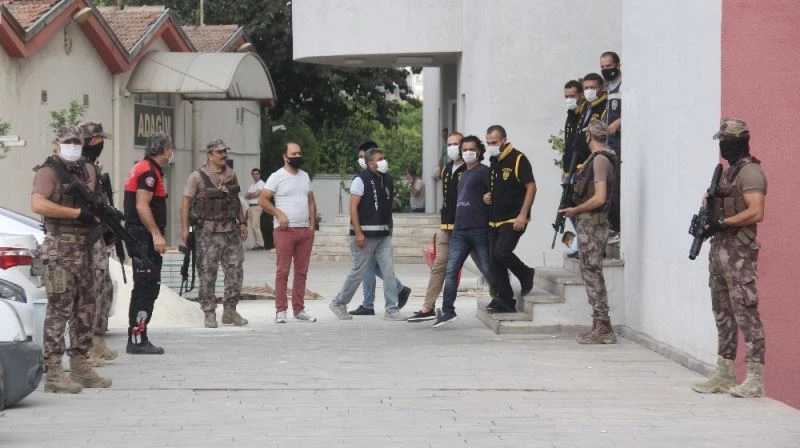 6 yıldır aranan suç makinesi özel harekat baskınıyla yakalandı
