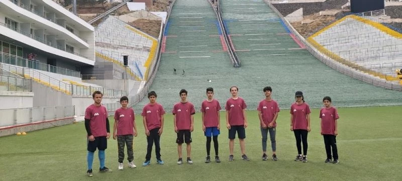 TOHM kayakçıları yaz kampında
