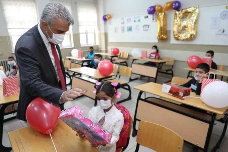 Erzincan’da okul öncesi 3 bin 676, 1. sınıflarda ise 3 bin 150 öğrenci ders başı yapı
