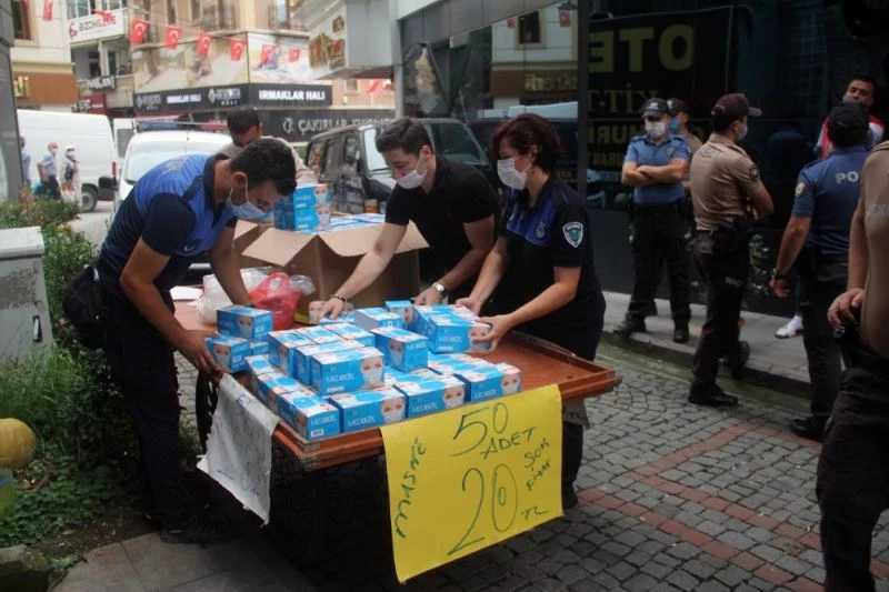 Giresun’da seyyar olarak maske satanlara operasyon
