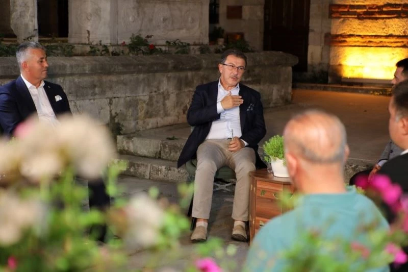 Deniz Köken, kentsel dönüşüm sorularını cevapladı
