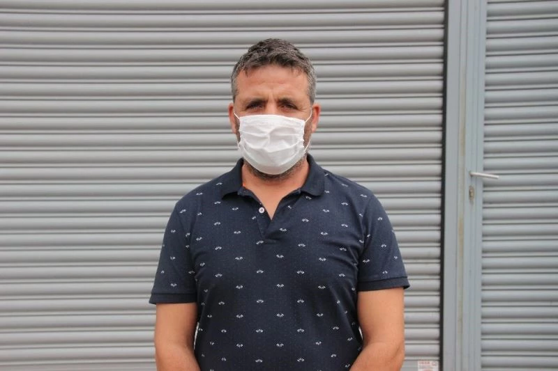 Abdest alıp namazı beklerken şizofren hasta tarafından bıçaklandı
