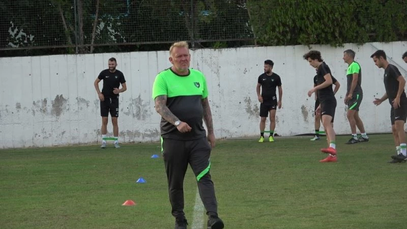 Prosinecki: “Bahanelerin arkasına sığınan bir hoca değilim”
