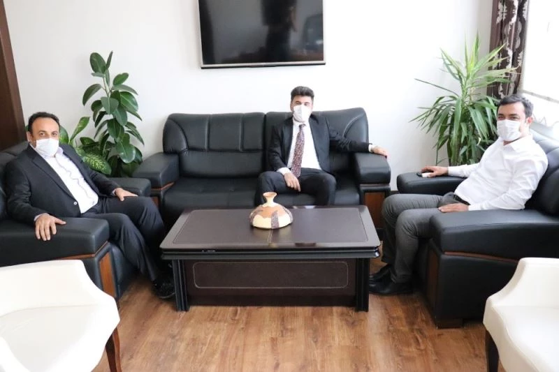 Rektör Karacoşkun’dan Kaymakam Soysal’a hayırlı olsun ziyareti
