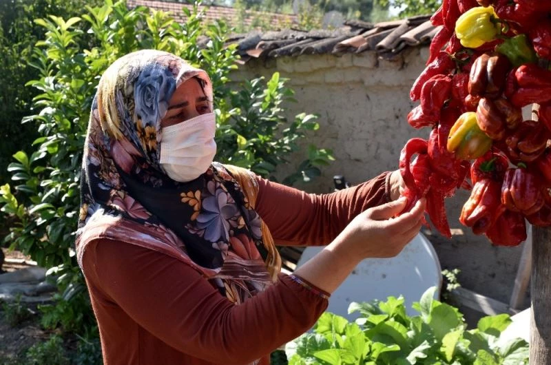 Üretici kadınlar emeklerini kazanca çeviriyor

