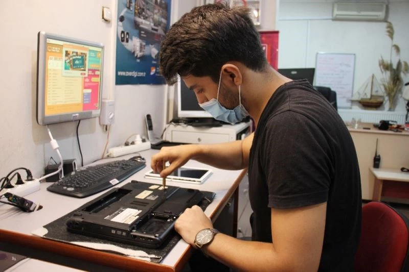 İkinci el bilgisayarlar kıymete bindi, teknik servislerde yoğunluk oluştu
