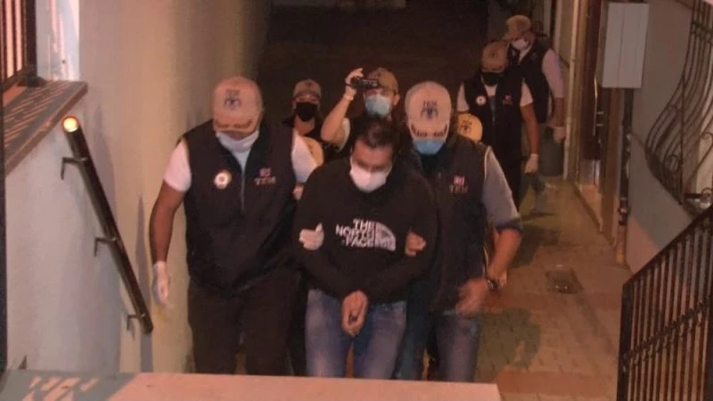 İstanbul’da eşzamanlı FETÖ operasyonu çok sayıda gözaltı var.
