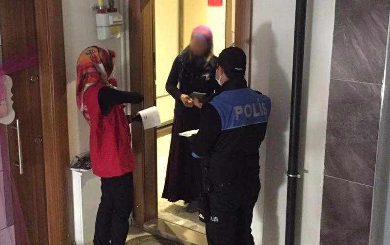 Bakanlık, 81 il valiliğine “Temaslıların doğru bilgilendirilmesi” konulu genelge gönderdi
