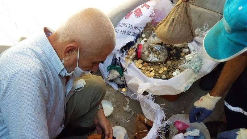 Çöp evden çıktı, ekipler şaştı kaldı
