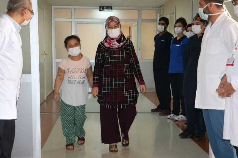 Mutluluktan gözyaşı döktüler
